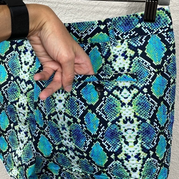 BCBGMaxAzria Phillipa Snake Skin Print Shorts Mini Daisy Duke Sz L - Picture 4 of 12